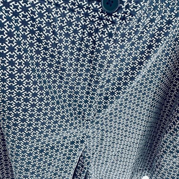 Talbots Woman Geometric Blue White Shorts Size 16W Stretch 10.5" Bermuda Casual - Picture 4 of 9